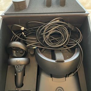 🤩BRAND NEW ✨OCULUS✨- never used!